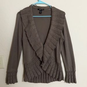 Stylish 😍Sweater cardigan , M sized